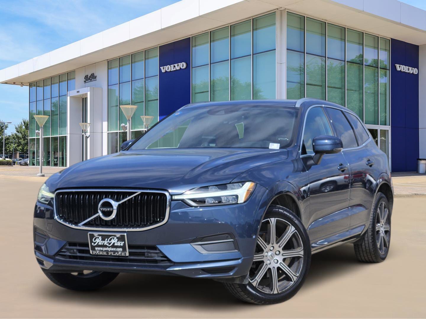 2018 Volvo XC60 Momentum