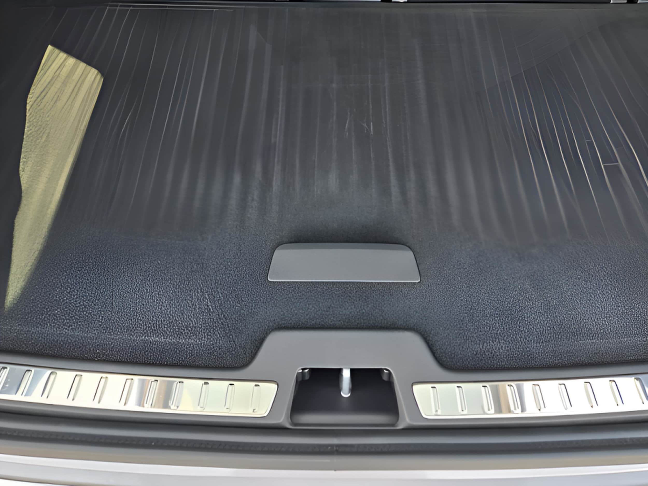 2026 Volvo XC90 Plus - Photo 26