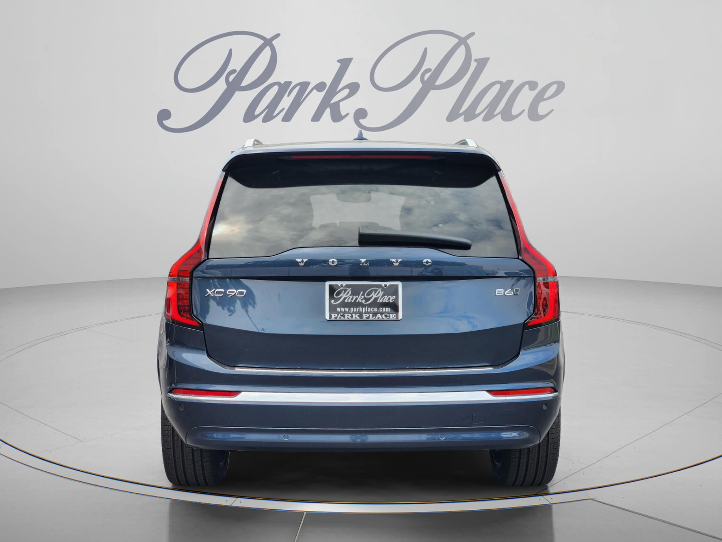 2026 Volvo XC90 Plus - Photo 4