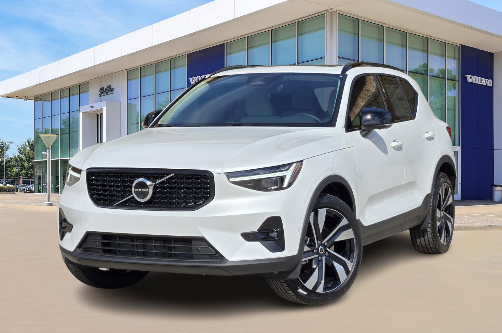 2026 Volvo XC40 Plus