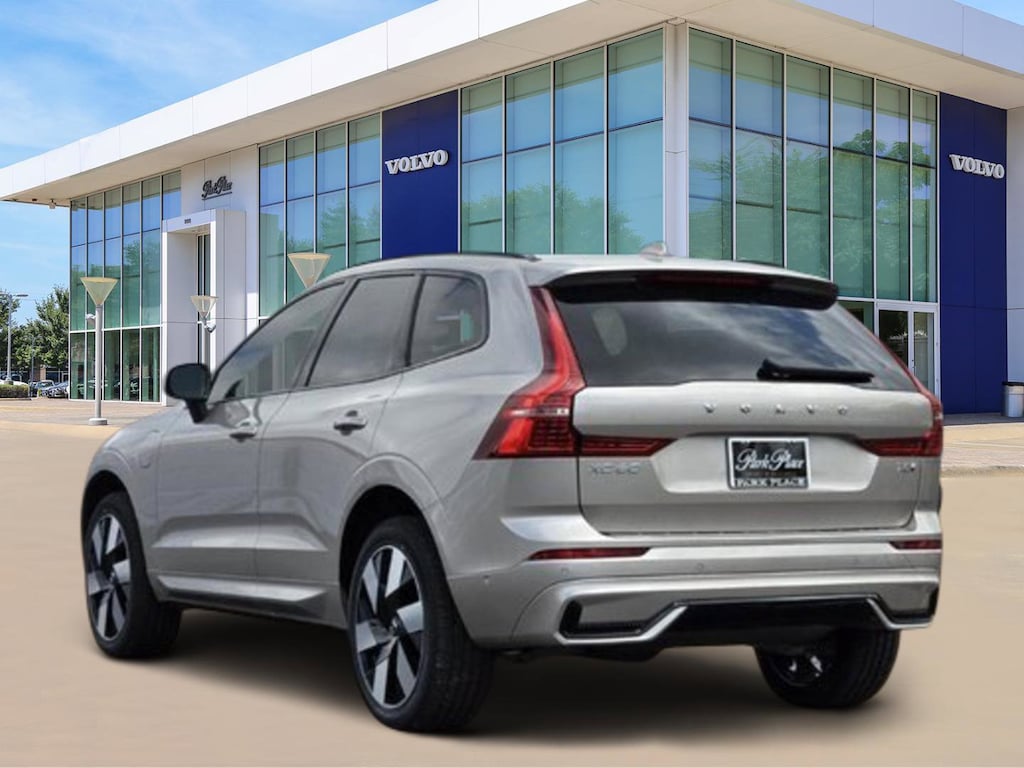 Used 2025 Volvo XC60 plug-in hybrid T8 Plus SUV