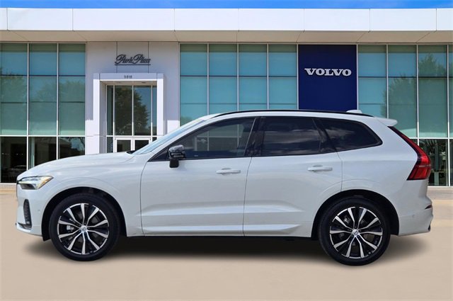 2025 Volvo XC60 B5 Plus photo 2