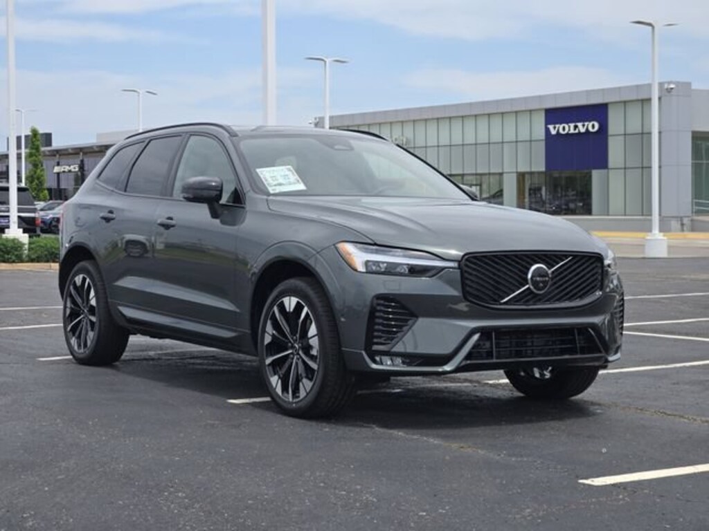 New 2026 Volvo XC60 B5 Plus SUV