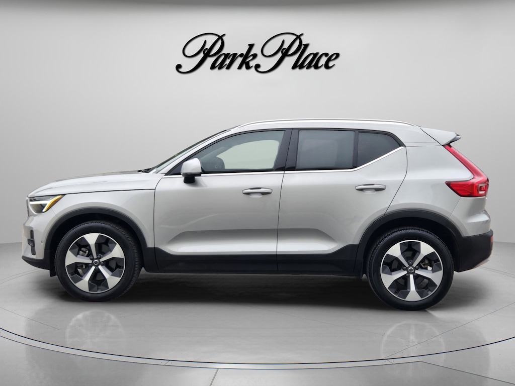 Certified 2023 Volvo XC40 B5 Plus Bright Theme SUV