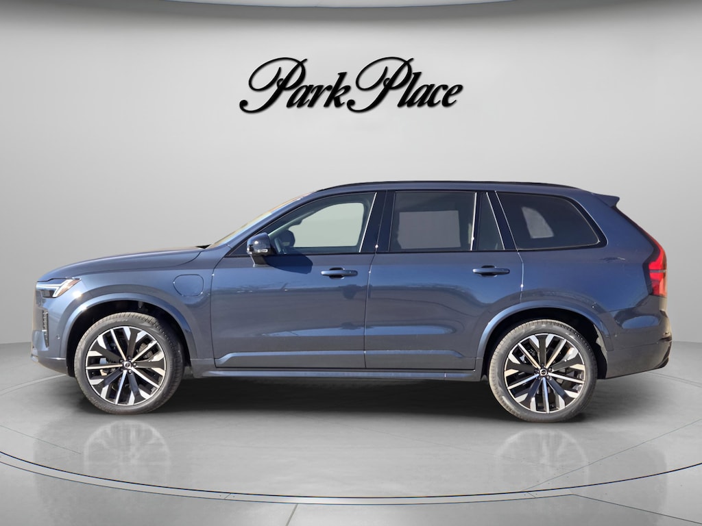 New 2026 Volvo XC90 plug-in hybrid T8 Ultra Dark Theme 7-Seater SUV