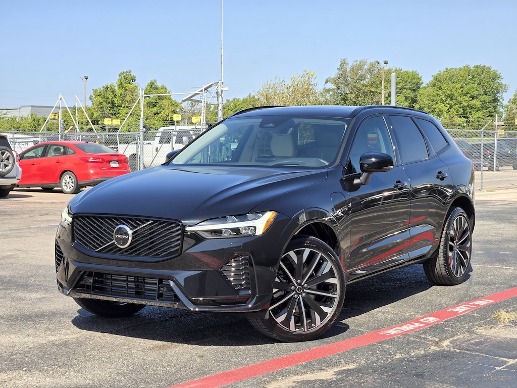 New 2026 Volvo XC60 plug-in hybrid T8 Ultra SUV
