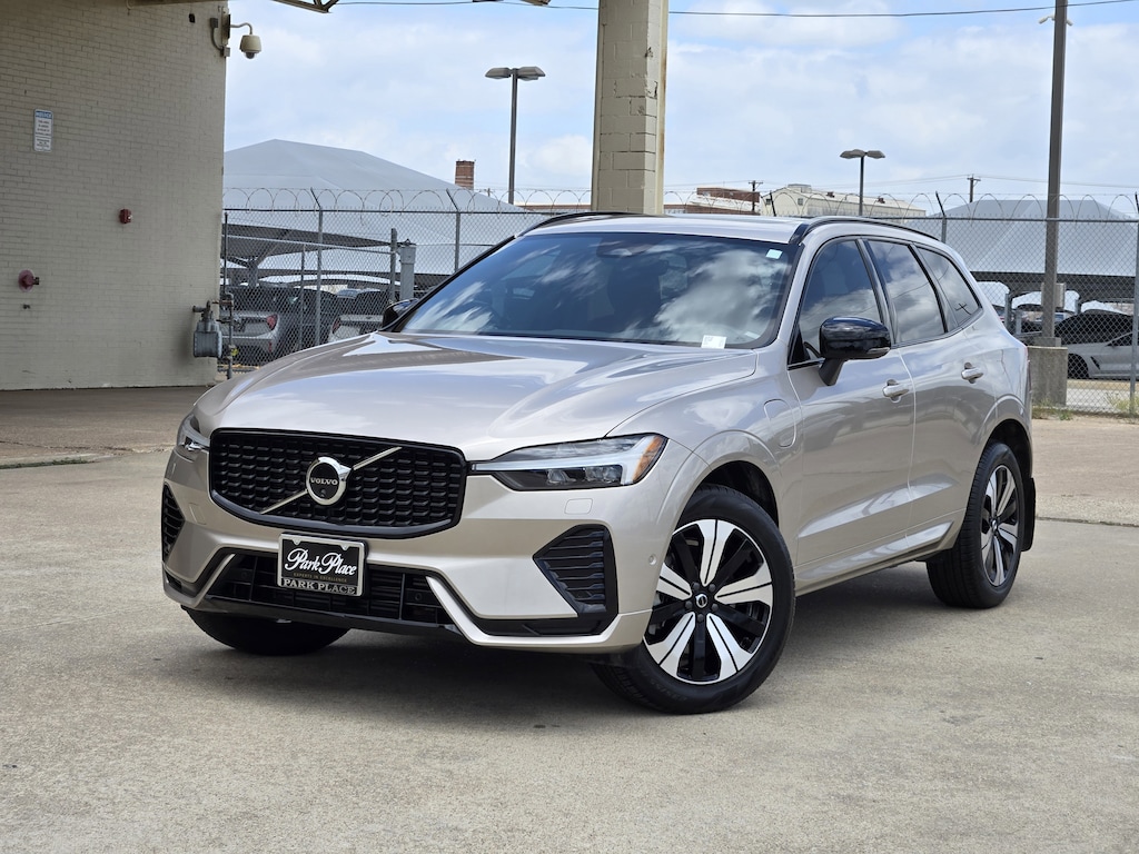 Certified 2024 Volvo XC60 plug-in hybrid T8 Plus Dark Theme SUV