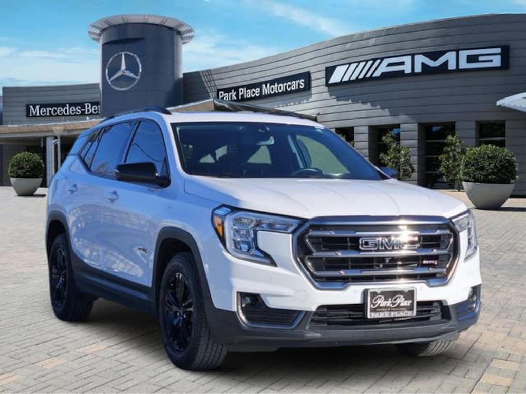 Used 2022 GMC Terrain AT4 SUV