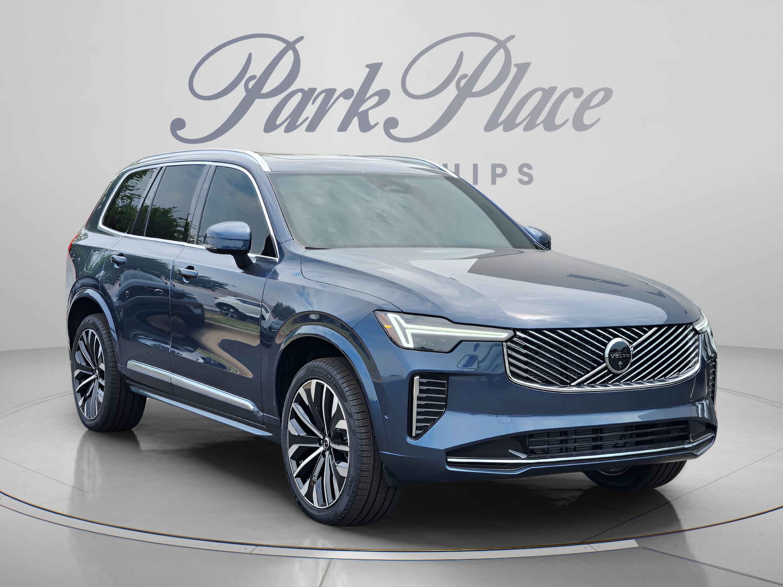 2026 Volvo XC90 Plus - Photo 7