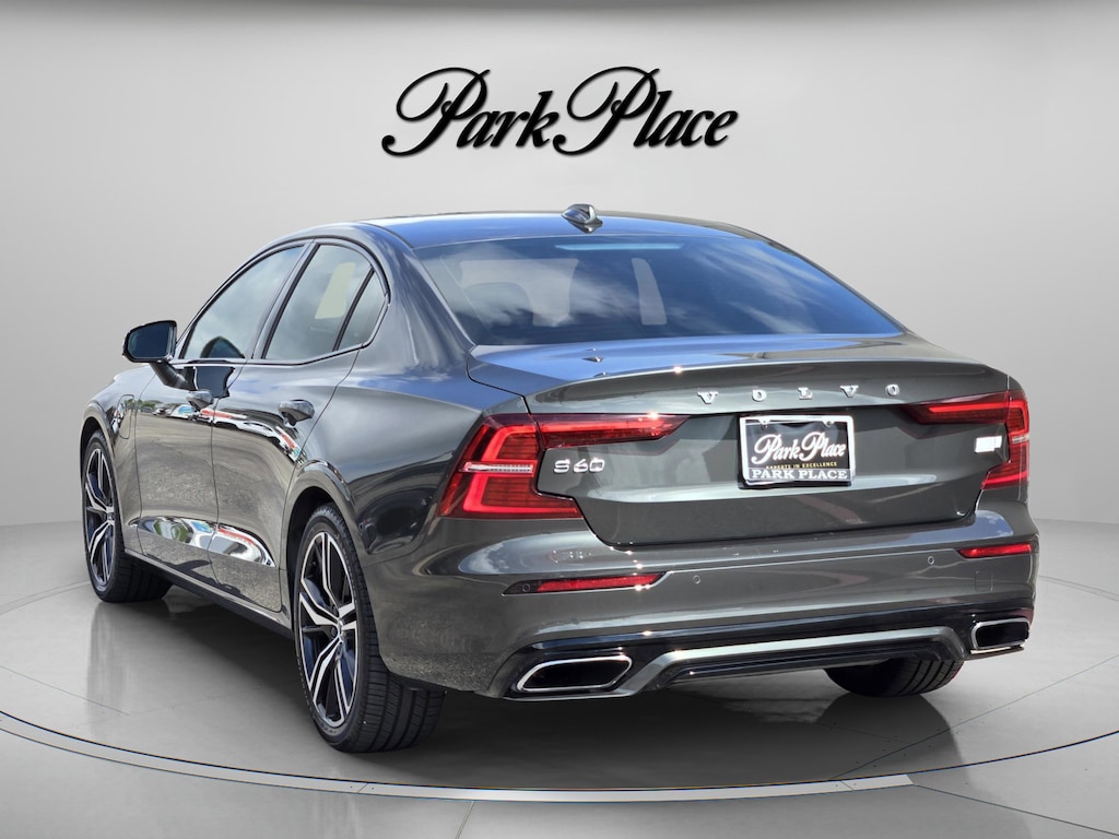 Certified 2022 Volvo S60 Recharge Plug-In Hybrid T8 R-Design Expression Sedan