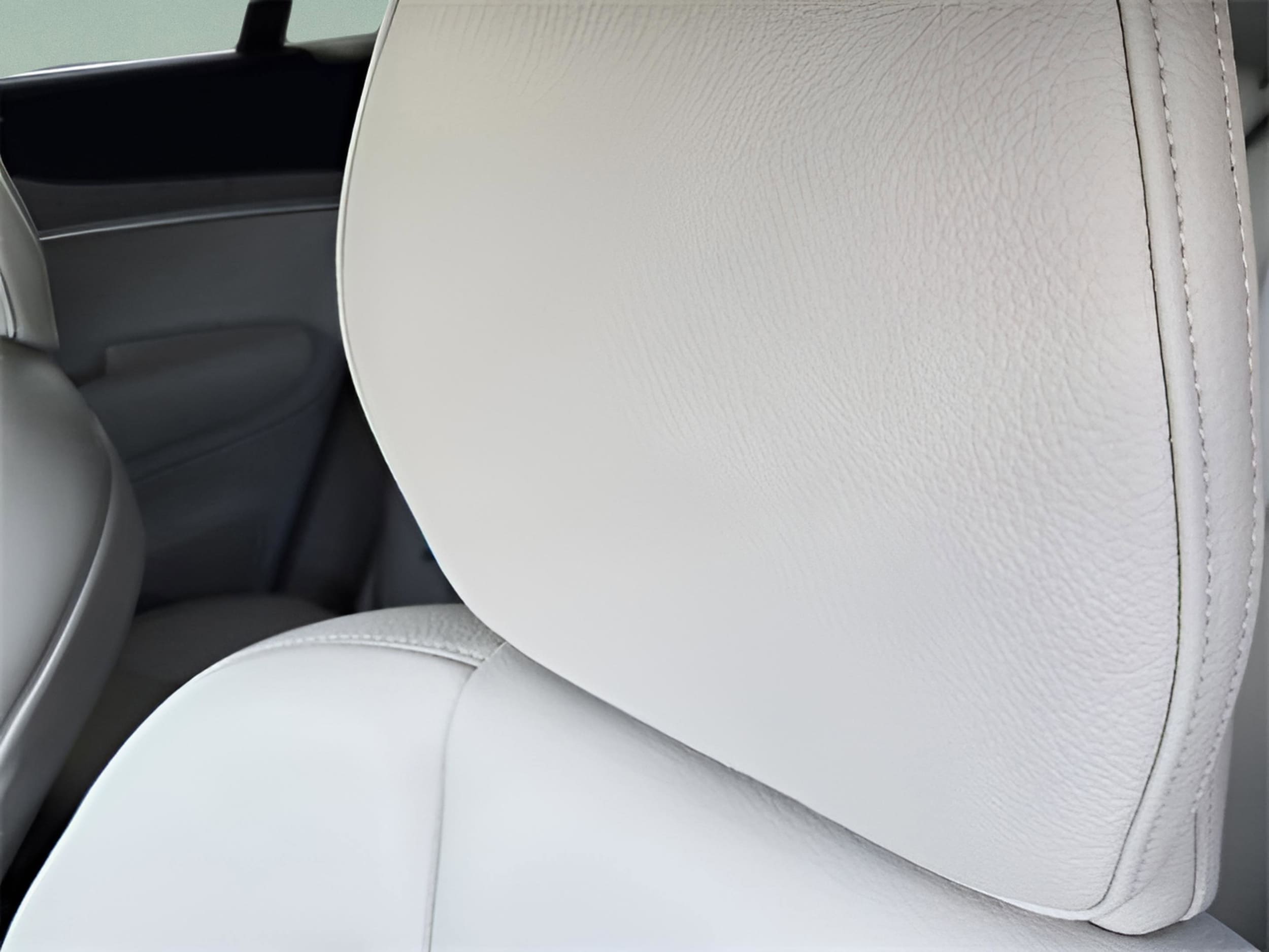 2025 Volvo XC90 Plus - Photo 23