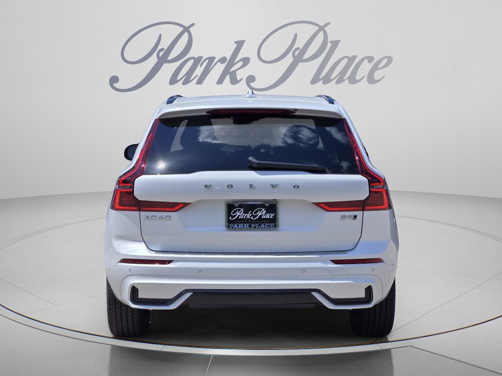 New 2026 Volvo XC60 B5 Plus SUV