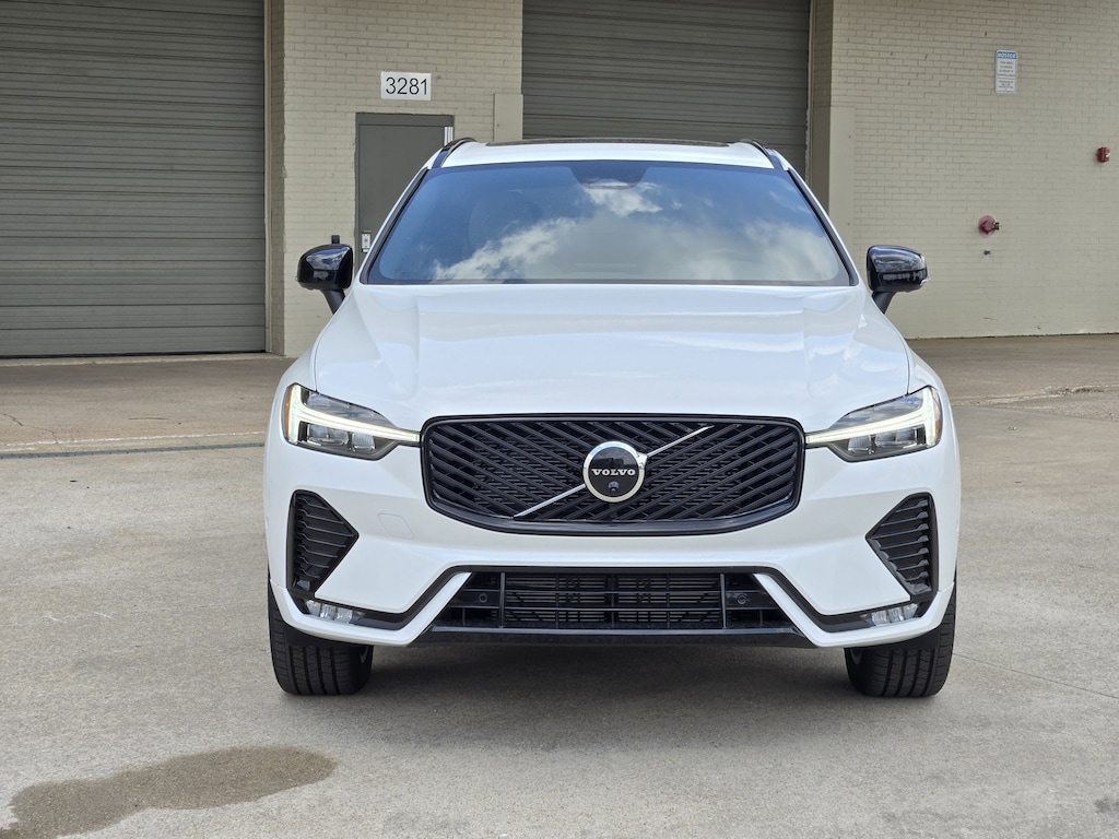 New 2026 Volvo XC60 B5 Plus SUV