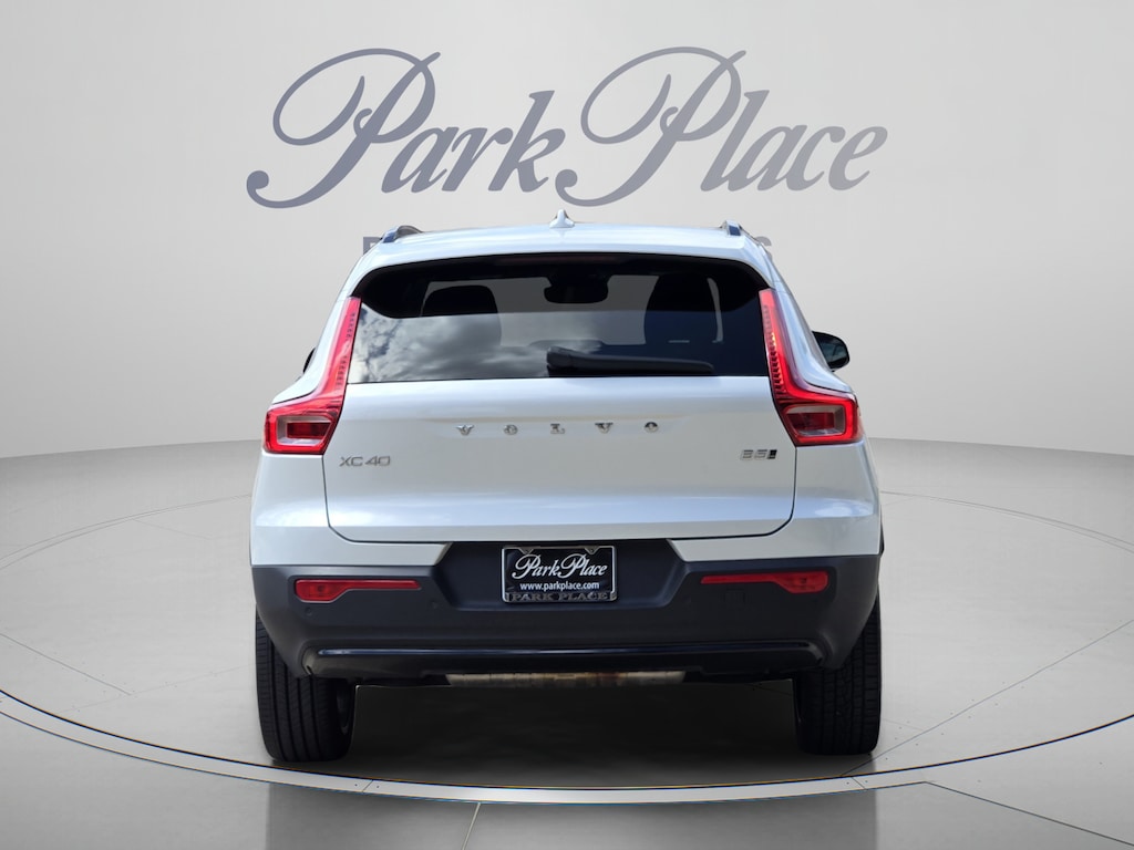 Used 2023 Volvo XC40 B5 Plus Dark Theme SUV