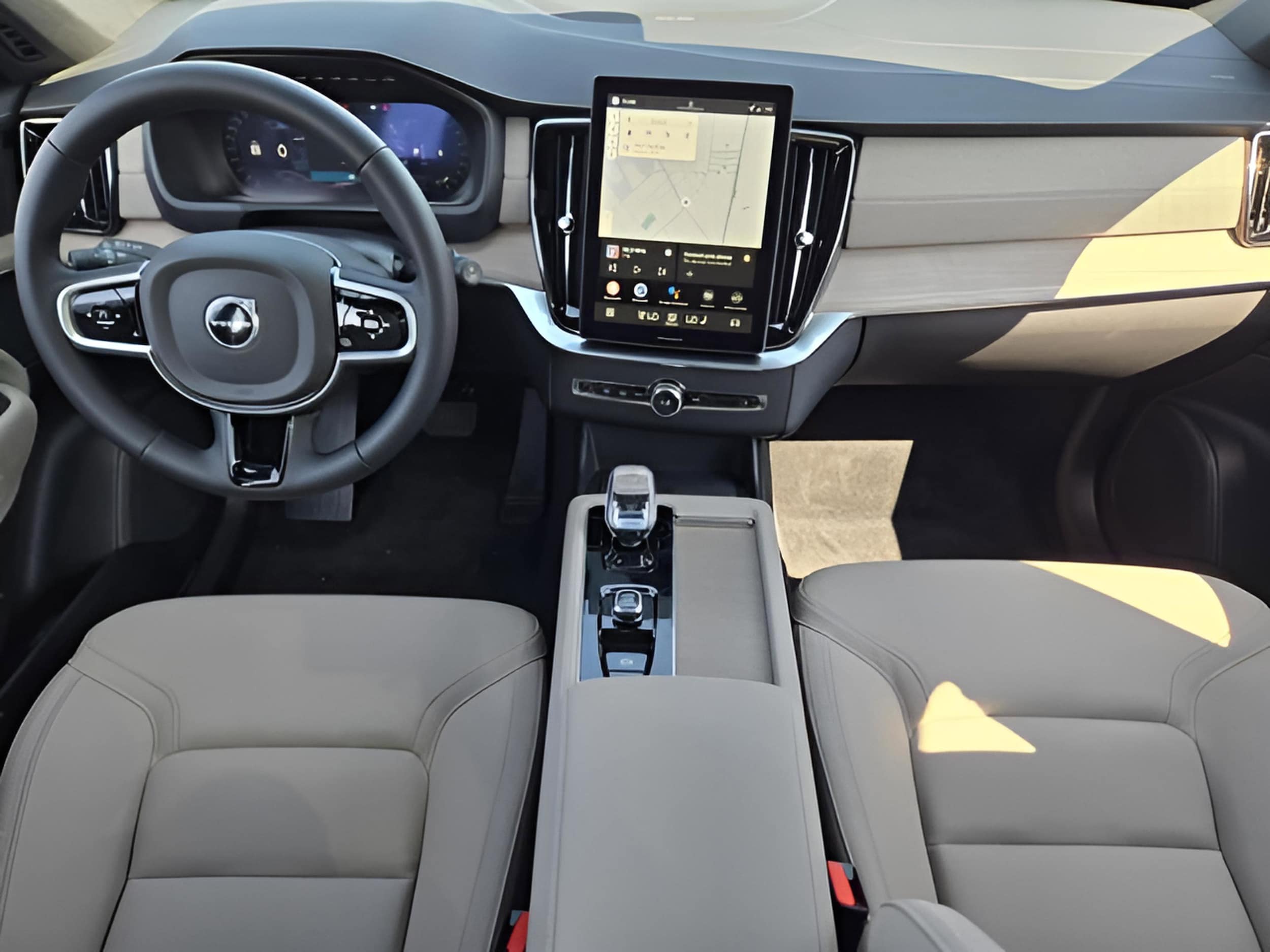 2026 Volvo XC90 Plus - Photo 20