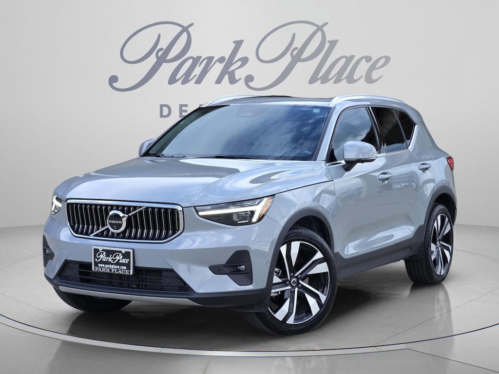 Certified 2024 Volvo XC40 B5 Plus Bright Theme SUV