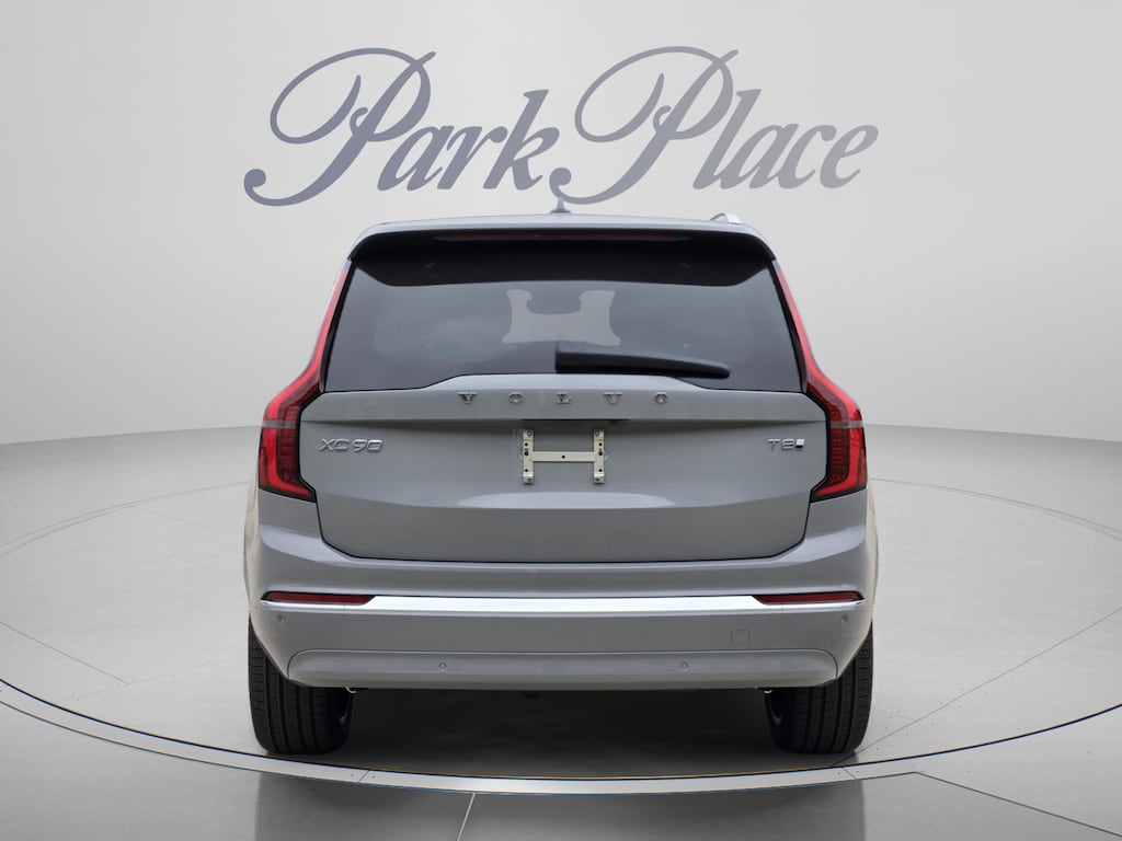 New 2026 Volvo XC90 plug-in hybrid T8 Plus 7-Seater SUV