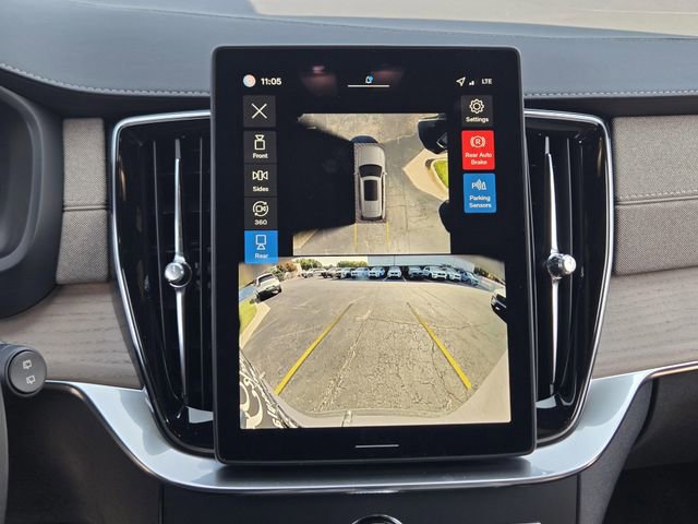 2026 Volvo XC90 Plus - Photo 14