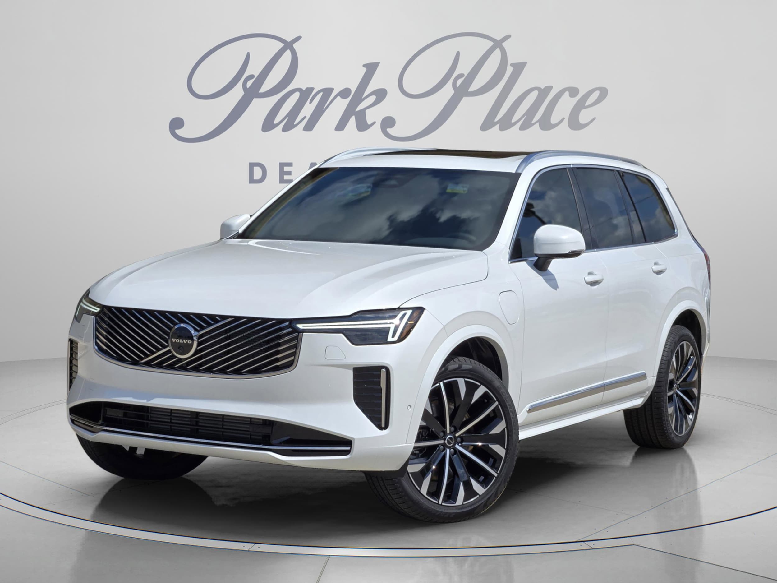 2026 Volvo XC90 T8 Recharge Plus Bright 7-Seat 4WD's photo