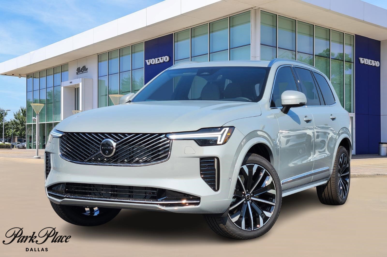 2026 Volvo XC90 Plus's photo