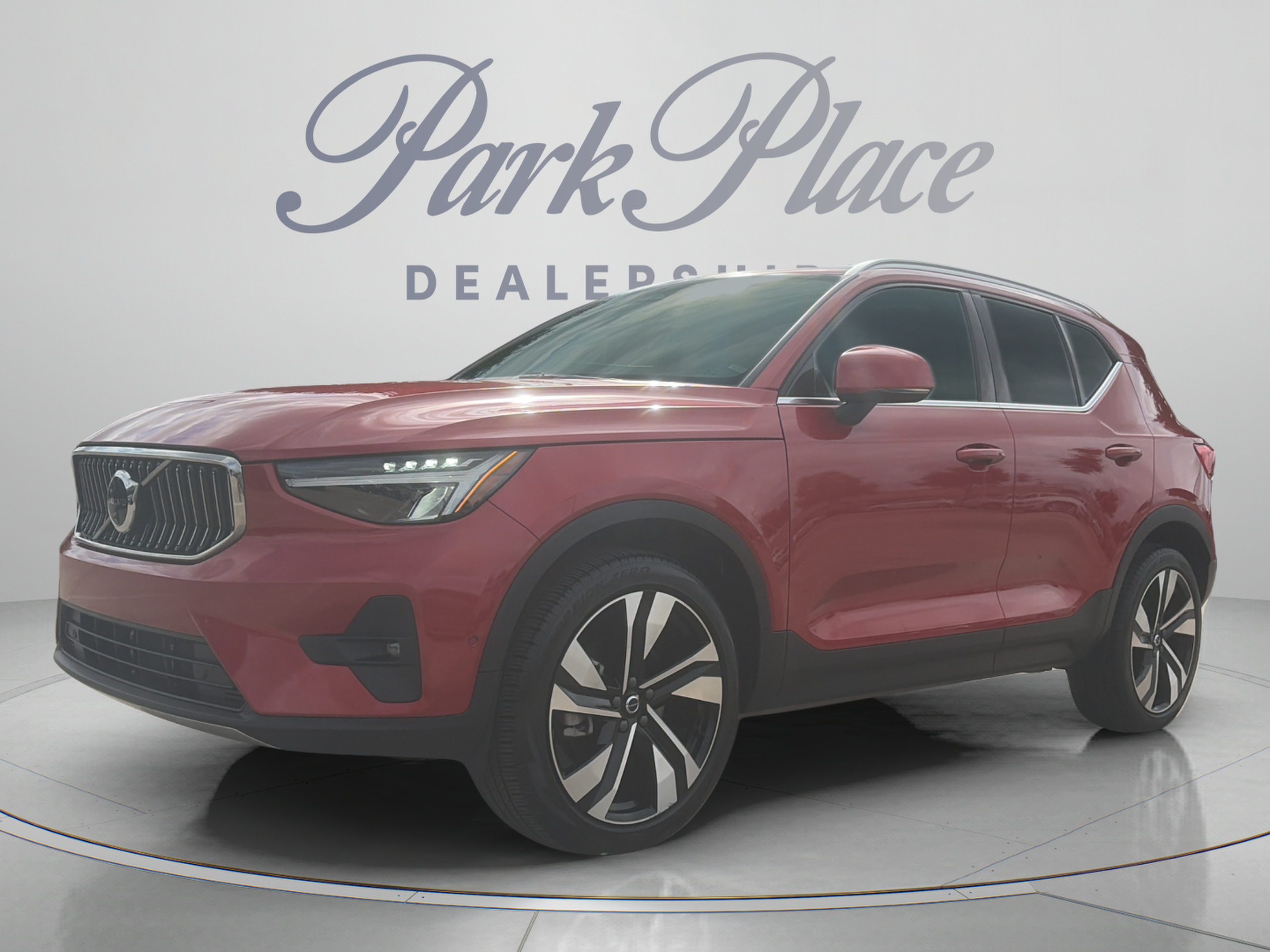 Used 2024 Volvo XC40 B5 Plus Bright SUV