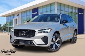 2025 Volvo XC60 plug-in hybrid T8 Core SUV