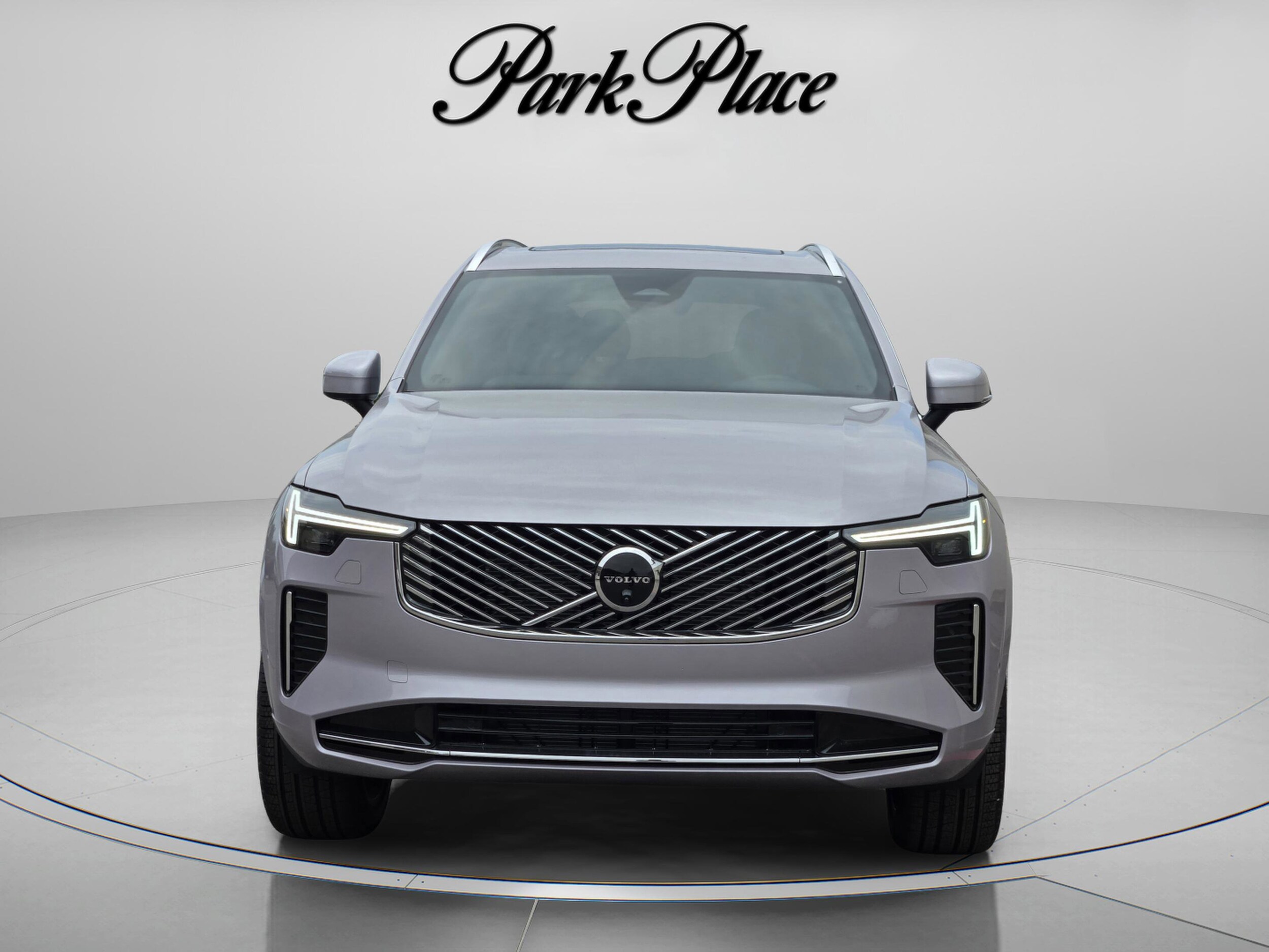 2026 Volvo XC90 Plus - Photo 9