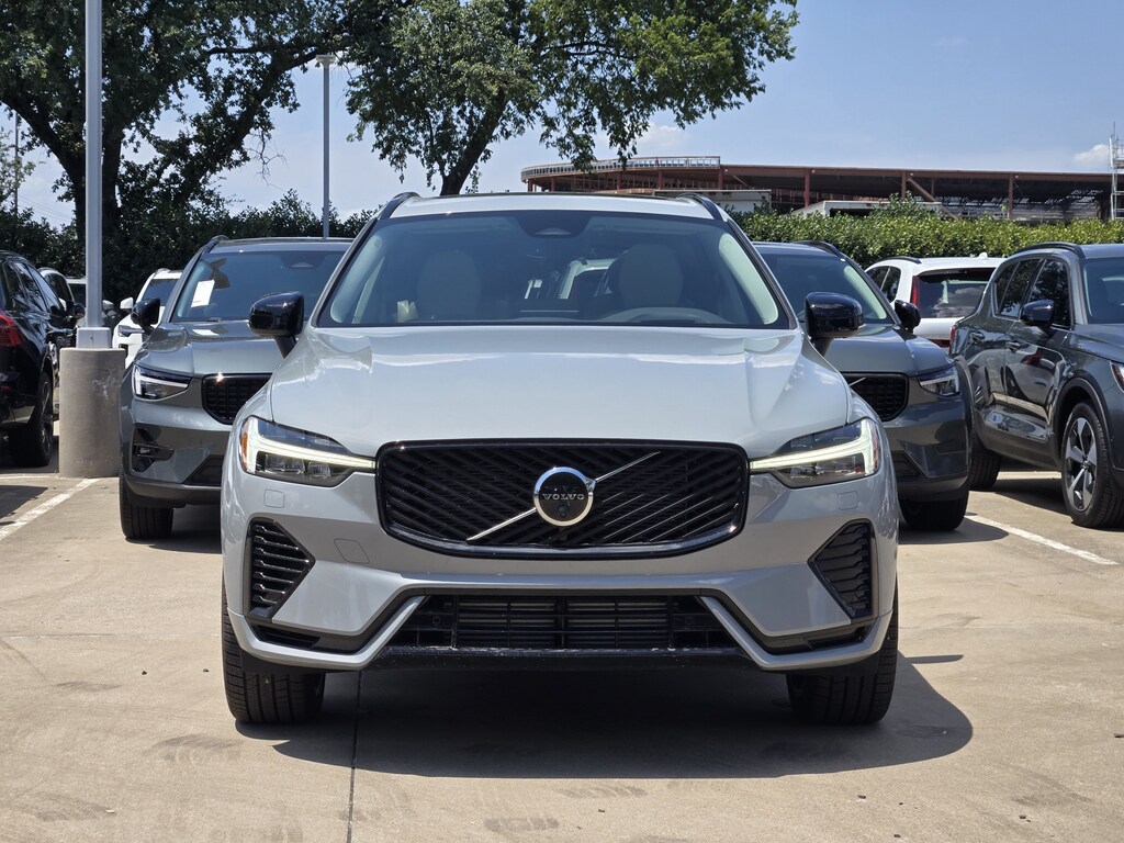 New 2026 Volvo XC60 plug-in hybrid T8 Ultra SUV