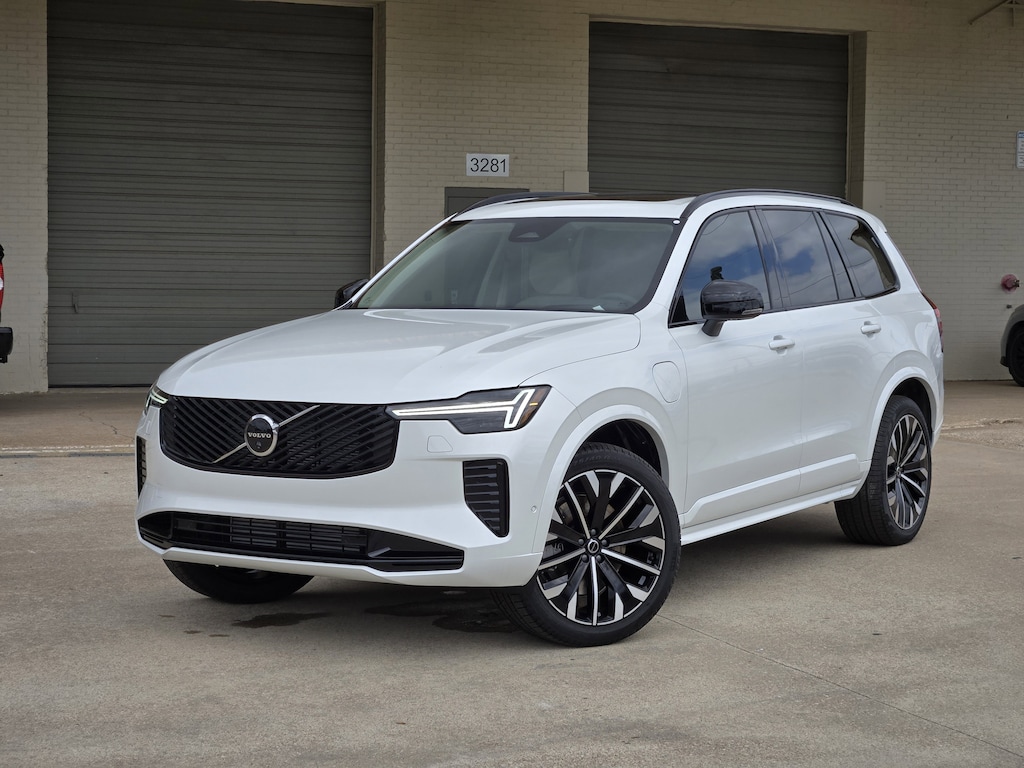 New 2026 Volvo XC90 plug-in hybrid T8 Ultra Dark Theme 7-Seater SUV