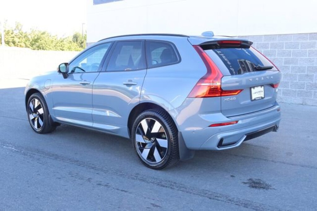Used 2024 Volvo XC60 plug-in hybrid T8 Plus Dark SUV