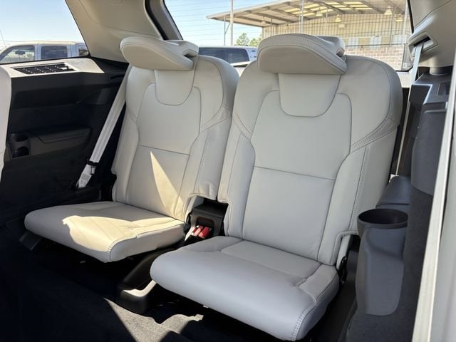 2026 Volvo XC90 Ultra - Photo 27