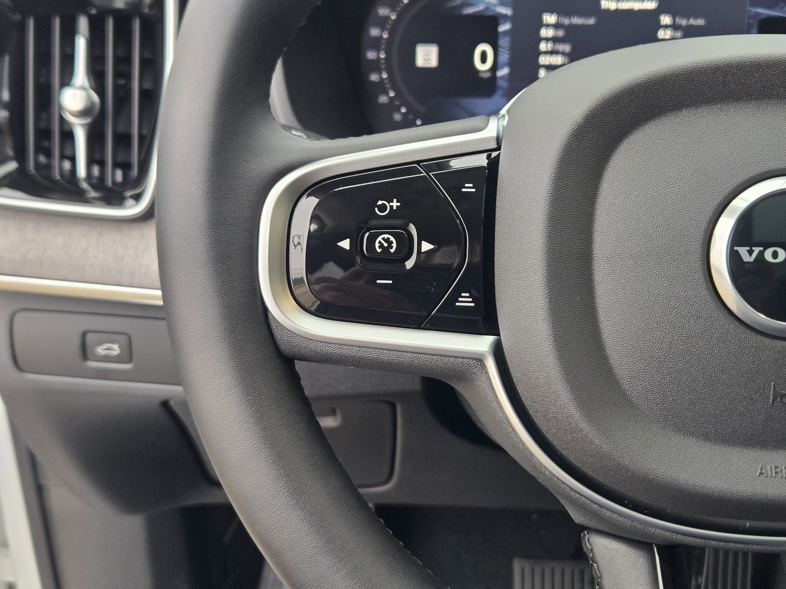 2026 Volvo XC90 Ultra - Photo 24