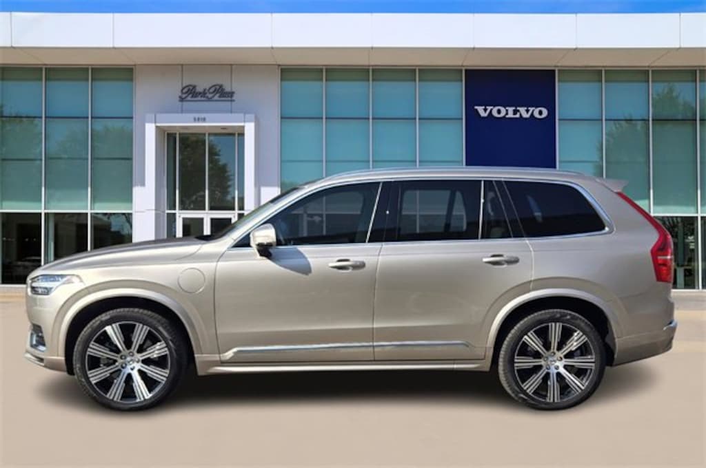 Certified 2025 Volvo XC90 plug-in hybrid T8 Core 7-Seater SUV