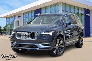 2025 Volvo XC90 plug-in hybrid T8 Plus 7-Seater SUV