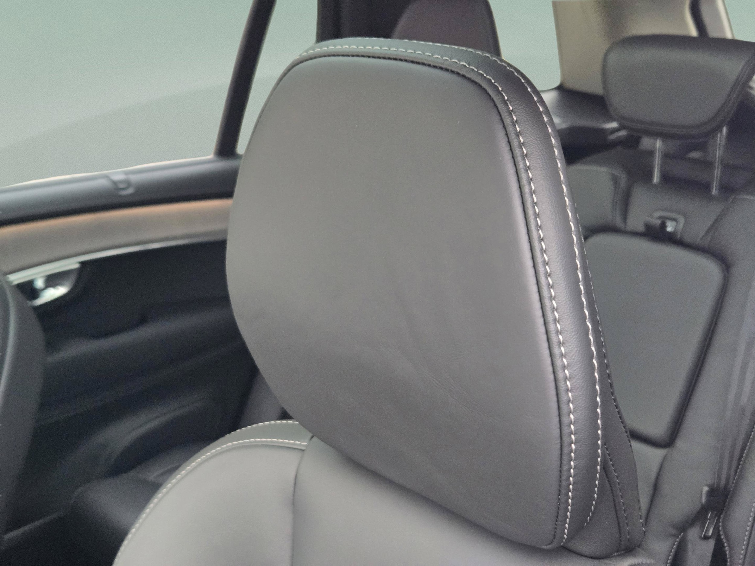 2026 Volvo XC90 Ultra - Photo 12