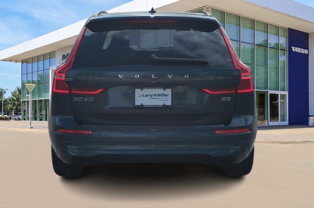 Used 2023 Volvo XC60 B5 FWD Core SUV