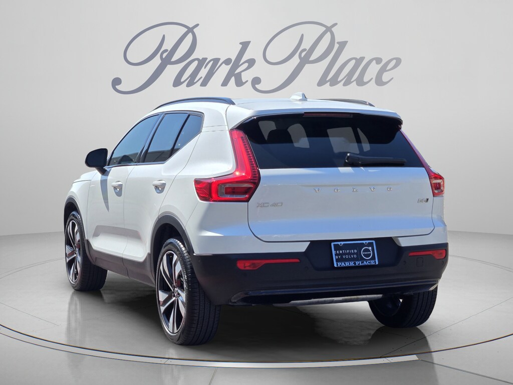 Used 2026 Volvo XC40 B5 Ultra SUV
