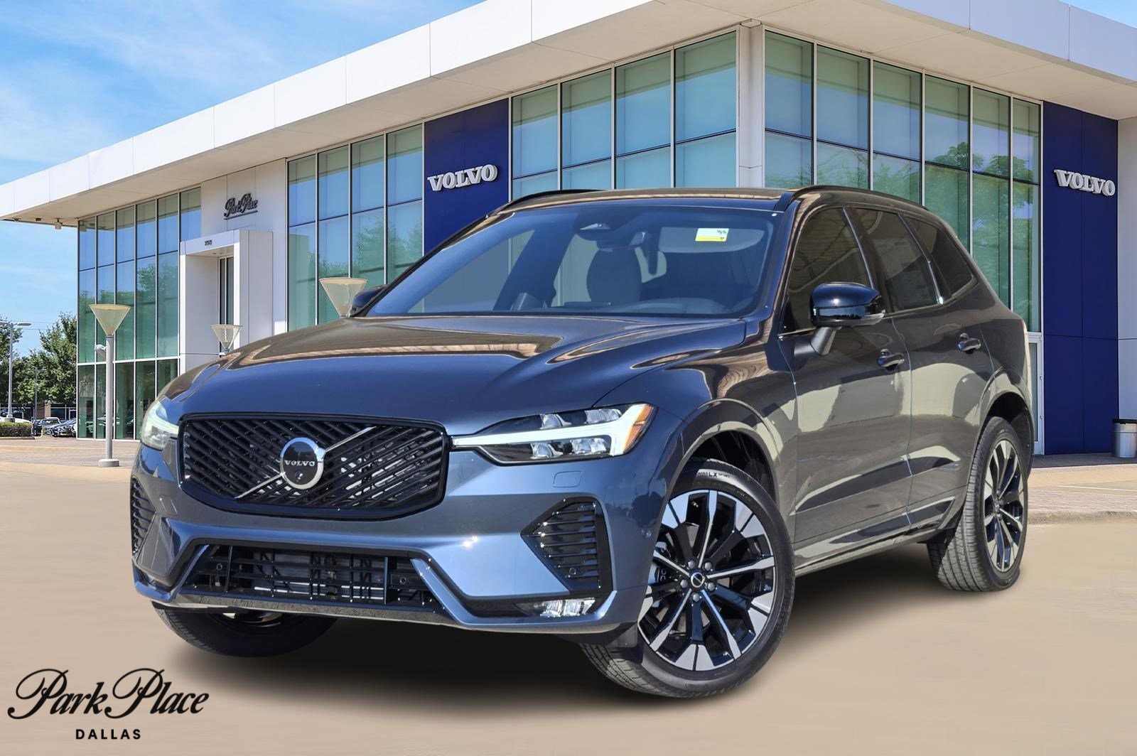 2026 Volvo XC60 Plus's photo