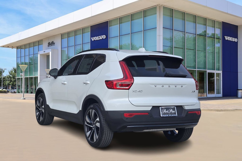 Used 2026 Volvo XC40 B5 Ultra SUV