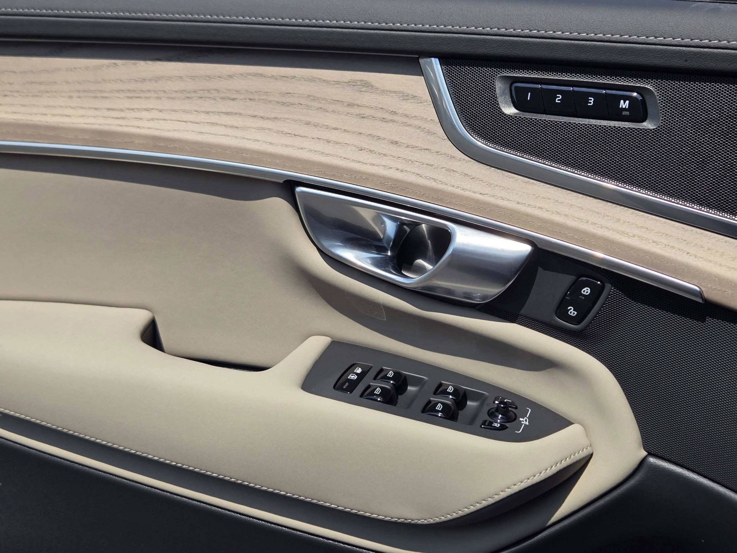 2026 Volvo XC90 Core - Photo 20