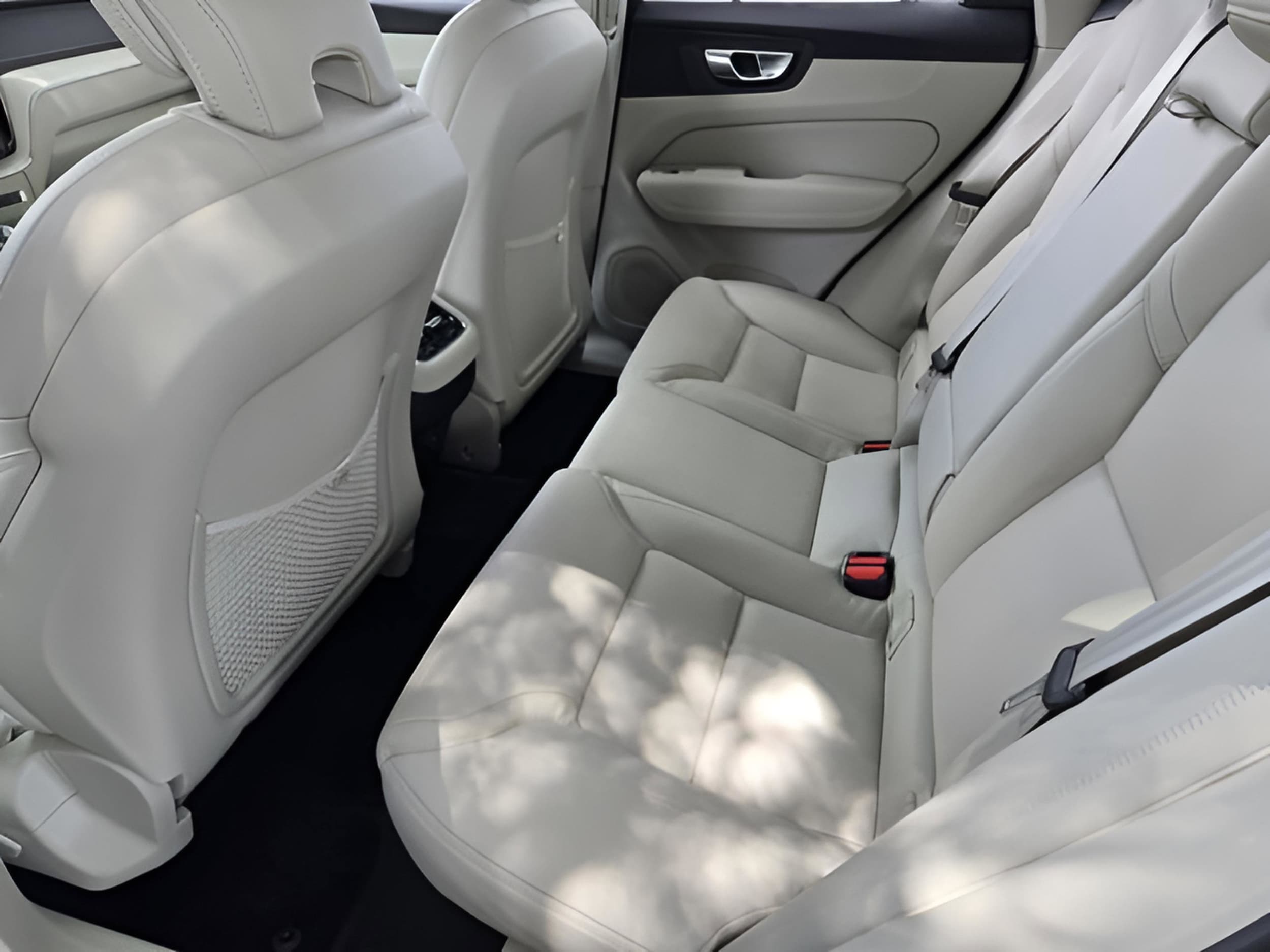 2026 Volvo XC60 Ultra - Photo 23