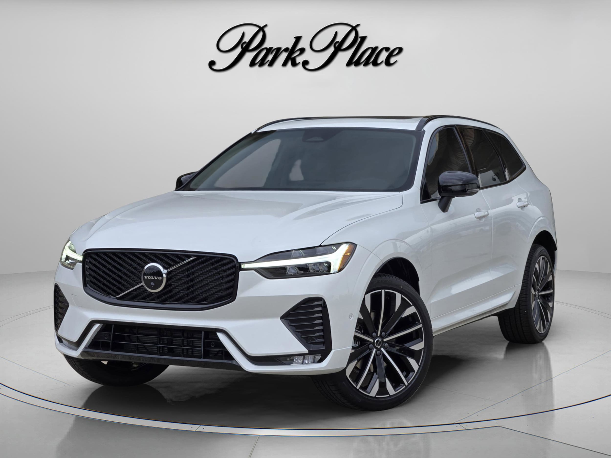 2026 Volvo XC60 B5 Ultra Dark AWD's photo