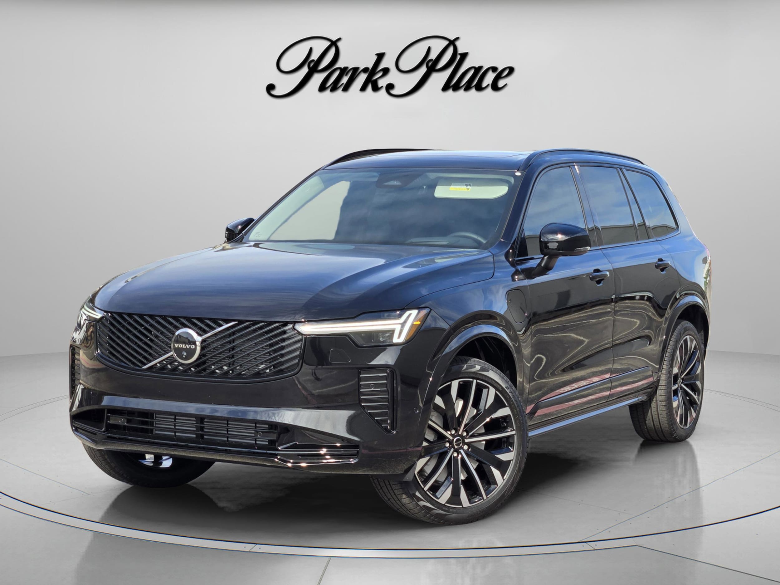 2026 Volvo XC90 T8 Recharge Ultra Dark 4WD's photo
