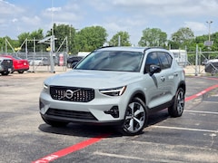 2026 Volvo XC40 B5 Plus AWD SUV