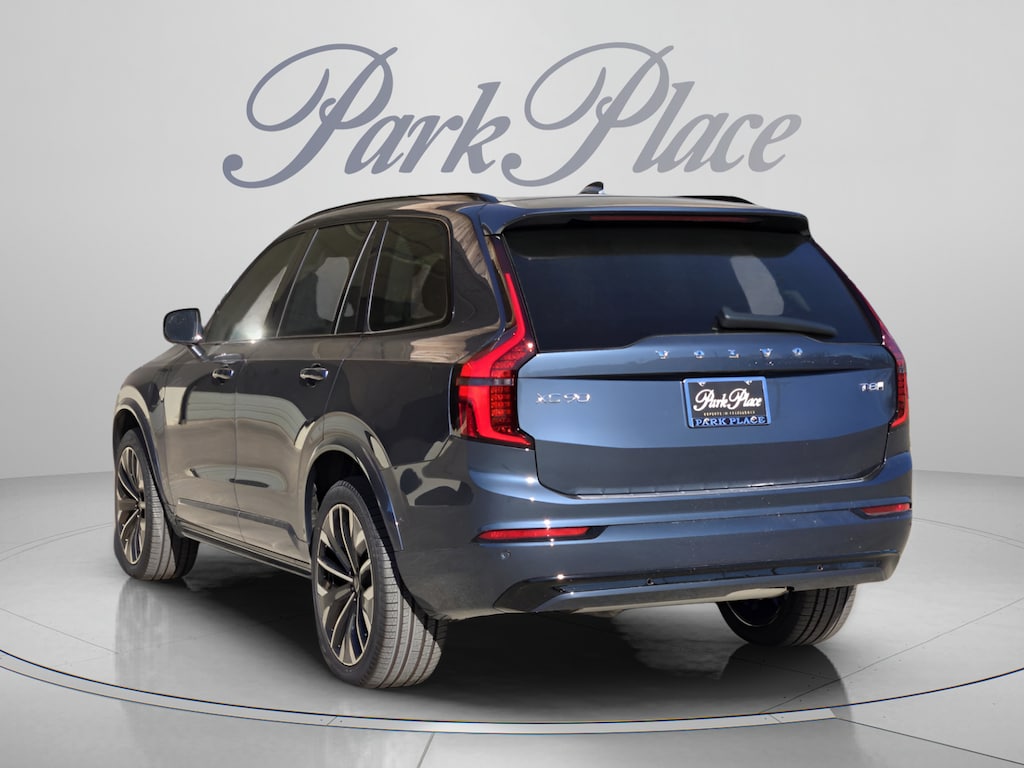 Used 2026 Volvo XC90 plug-in hybrid T8 Ultra Dark Theme 7-Seater SUV