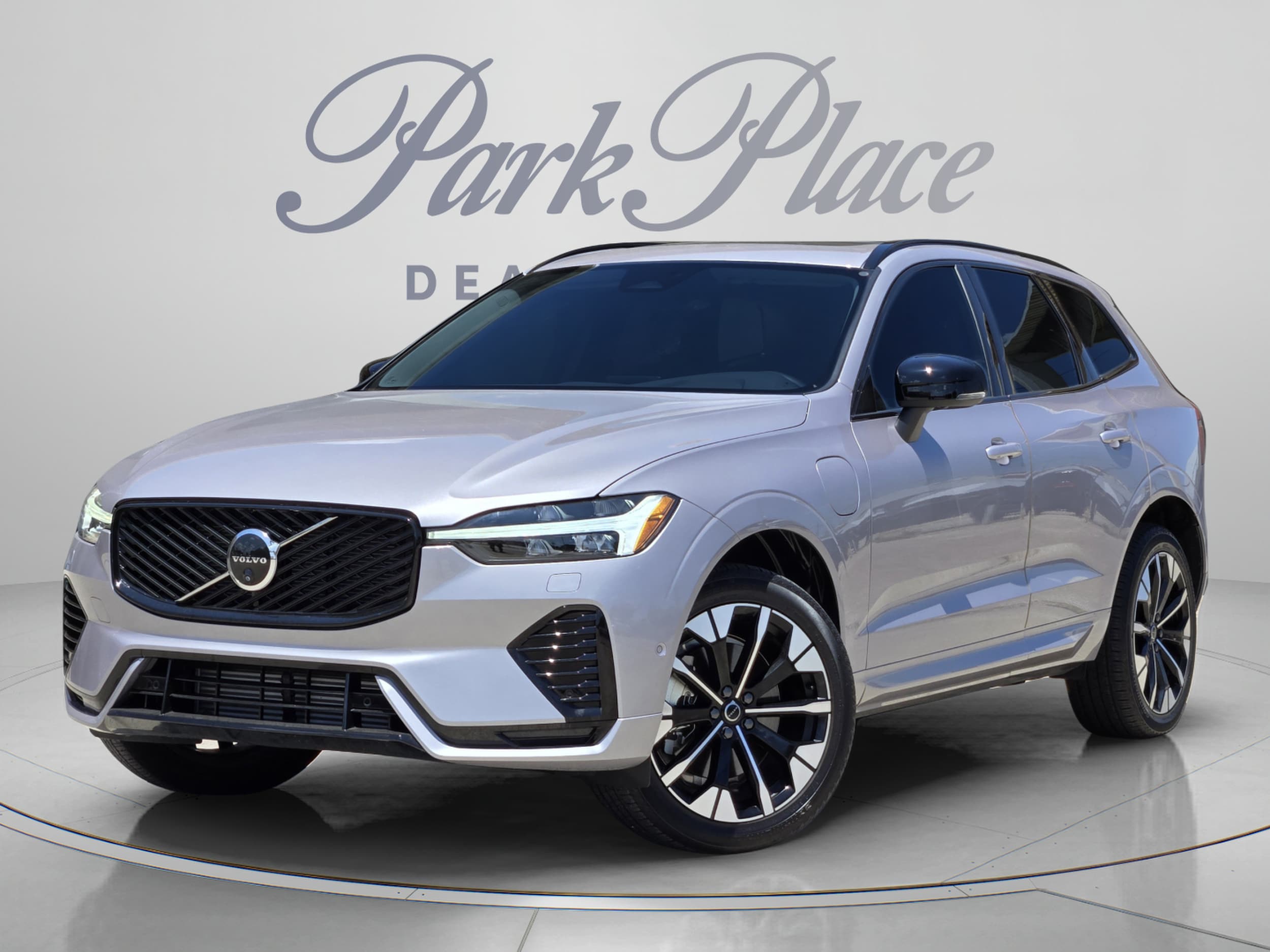 2026 Volvo XC60 Plug-In Hybrid