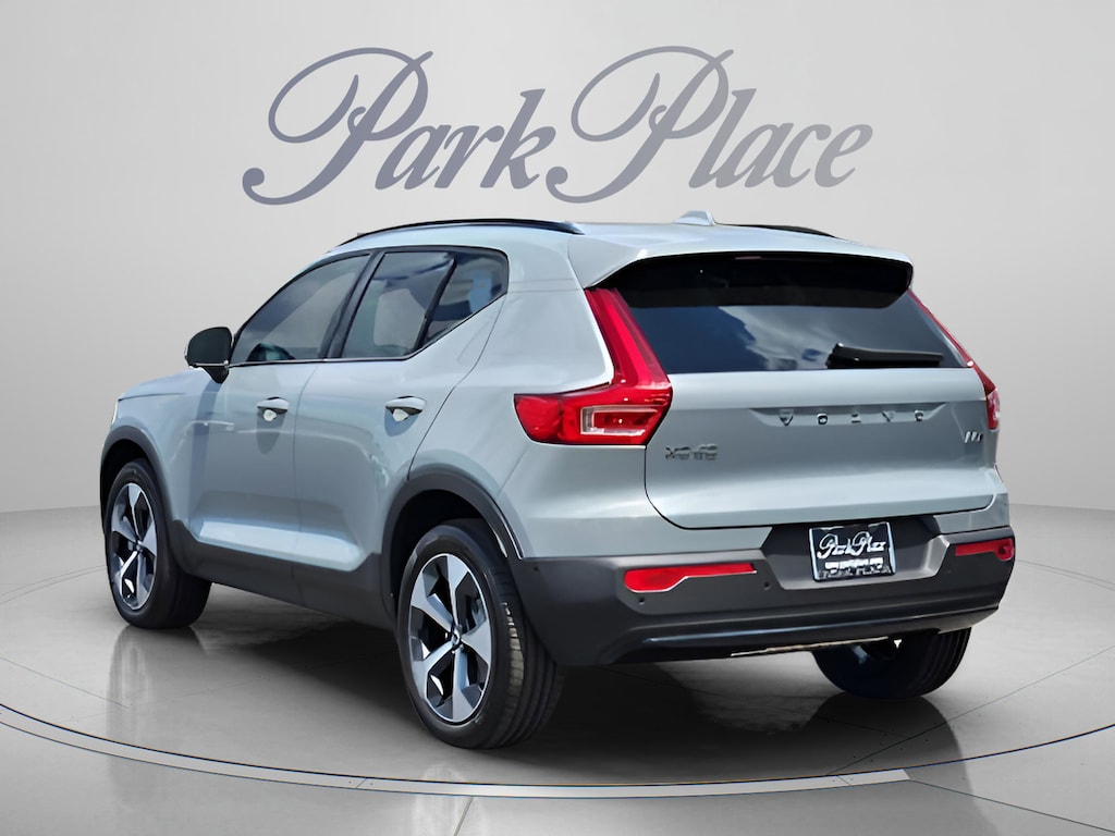 Used 2026 Volvo XC40 B5 Plus SUV