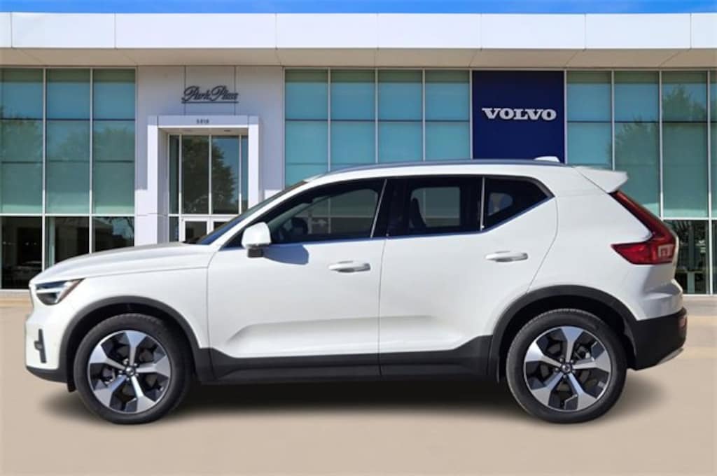 Certified 2025 Volvo XC40 B5 Plus Bright Theme SUV