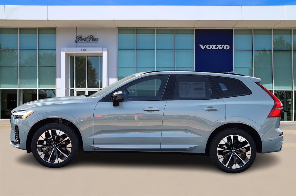New 2026 Volvo XC60 B5 Plus SUV