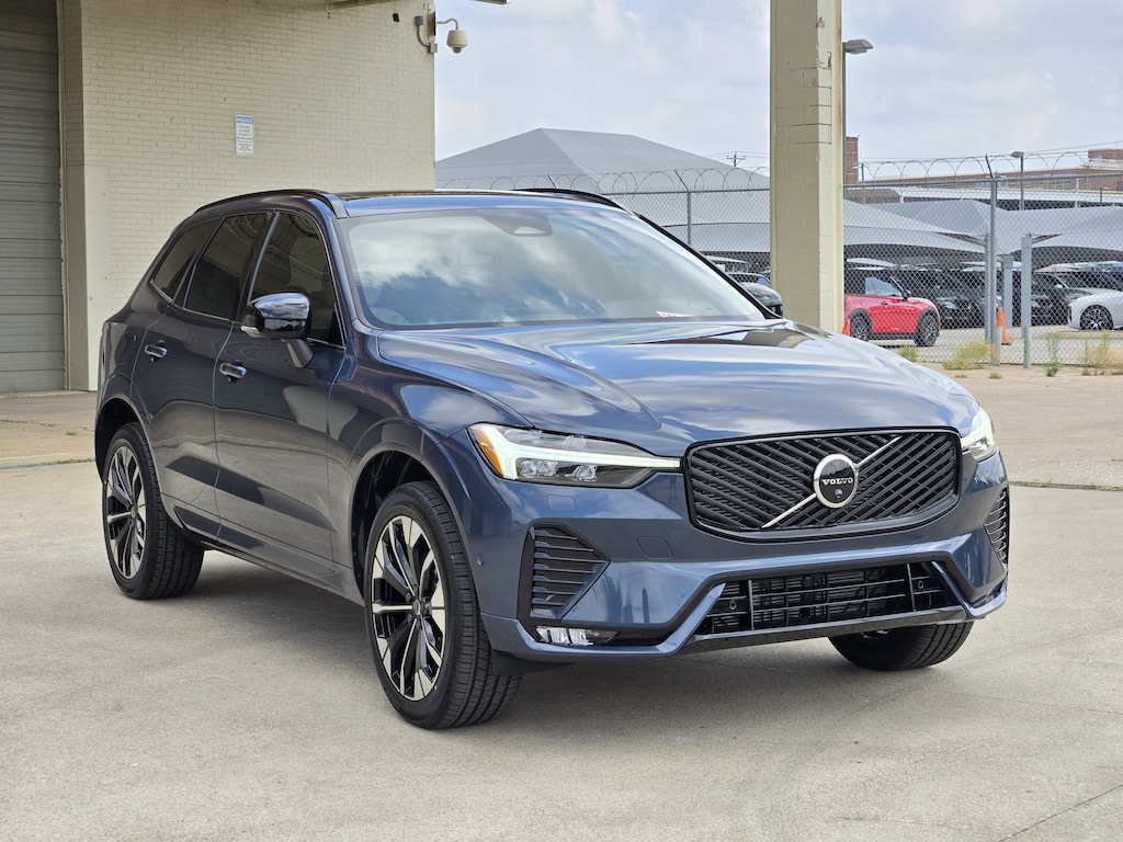 New 2026 Volvo XC60 B5 Plus SUV
